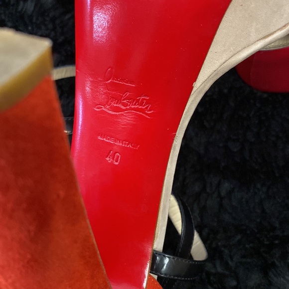 Christian Louboutin - Picture 11 of 16